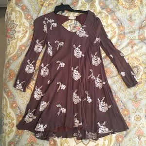 Algae’s state dress